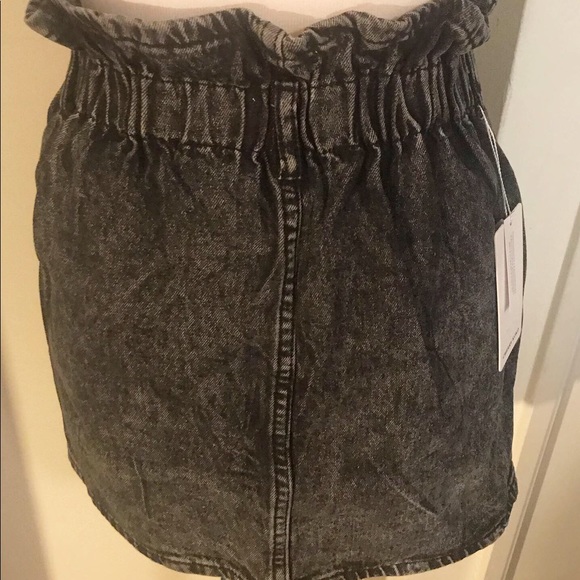 NWT Paperbag Waist Black Acid Wash Denim Skirt - Picture 3 of 5